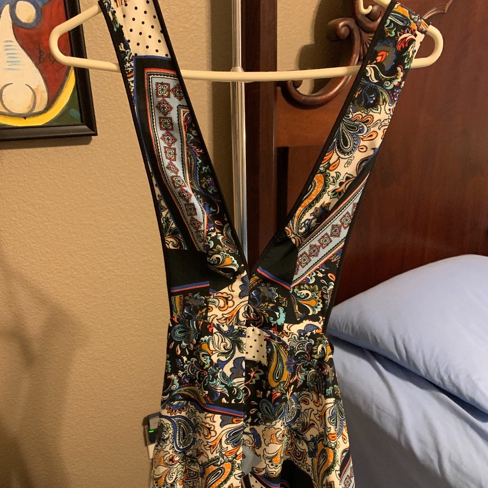 Dress - Picture 2 of 8